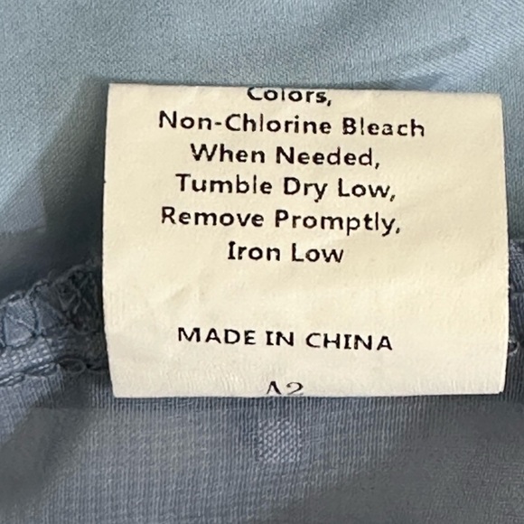 Shein sz lg top powder blue semi dressy long sleeves, lined, textured fabric - Picture 12 of 12